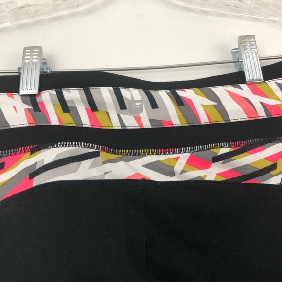 Fabletics Camacan Powerhold Black Capri Leggings - Picture 6 of 6